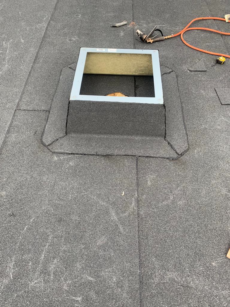 Opbouw voor een lichtkoepel, ingebrand en waterdicht afgewerkt